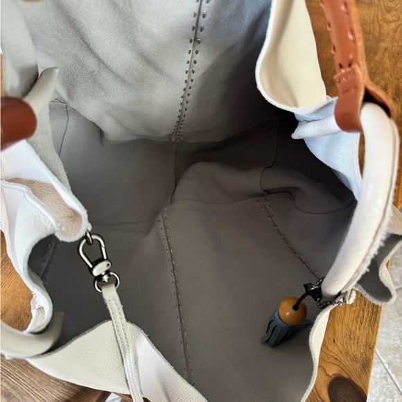 Cream Los Feliz Leather Tote Bag - Picture 4 of 6